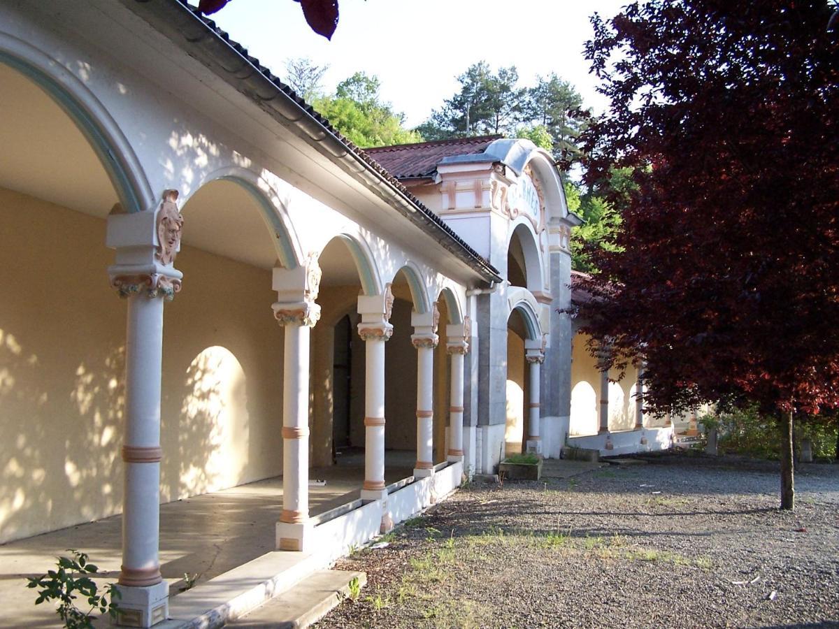 Maison Lac Et Montagne Barbazan Exterior photo